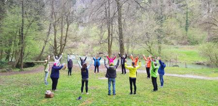 V pomlad z društvom šola zdravja in brezplačno vadbo dihamo z naravo